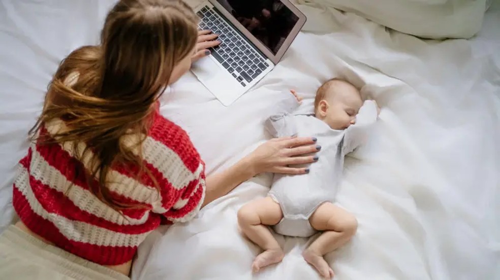 Para Bárbara Cobo， precarização do trabalho é um fenômeno que tem várias dimensões — Foto: Getty Images via BBC